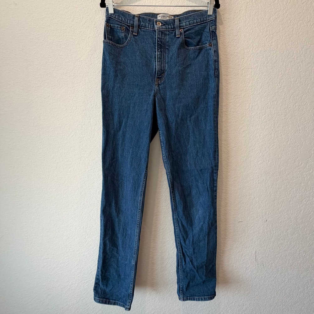 Abercrombie & Fitch The 90s Straight Ultra High Rise Jeans Medium Wash 28 6R